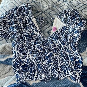 Crop Flutter Shirt